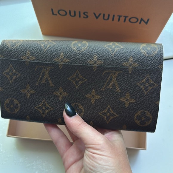 Brand new Louis Vuitton wallet - Picture 4 of 5